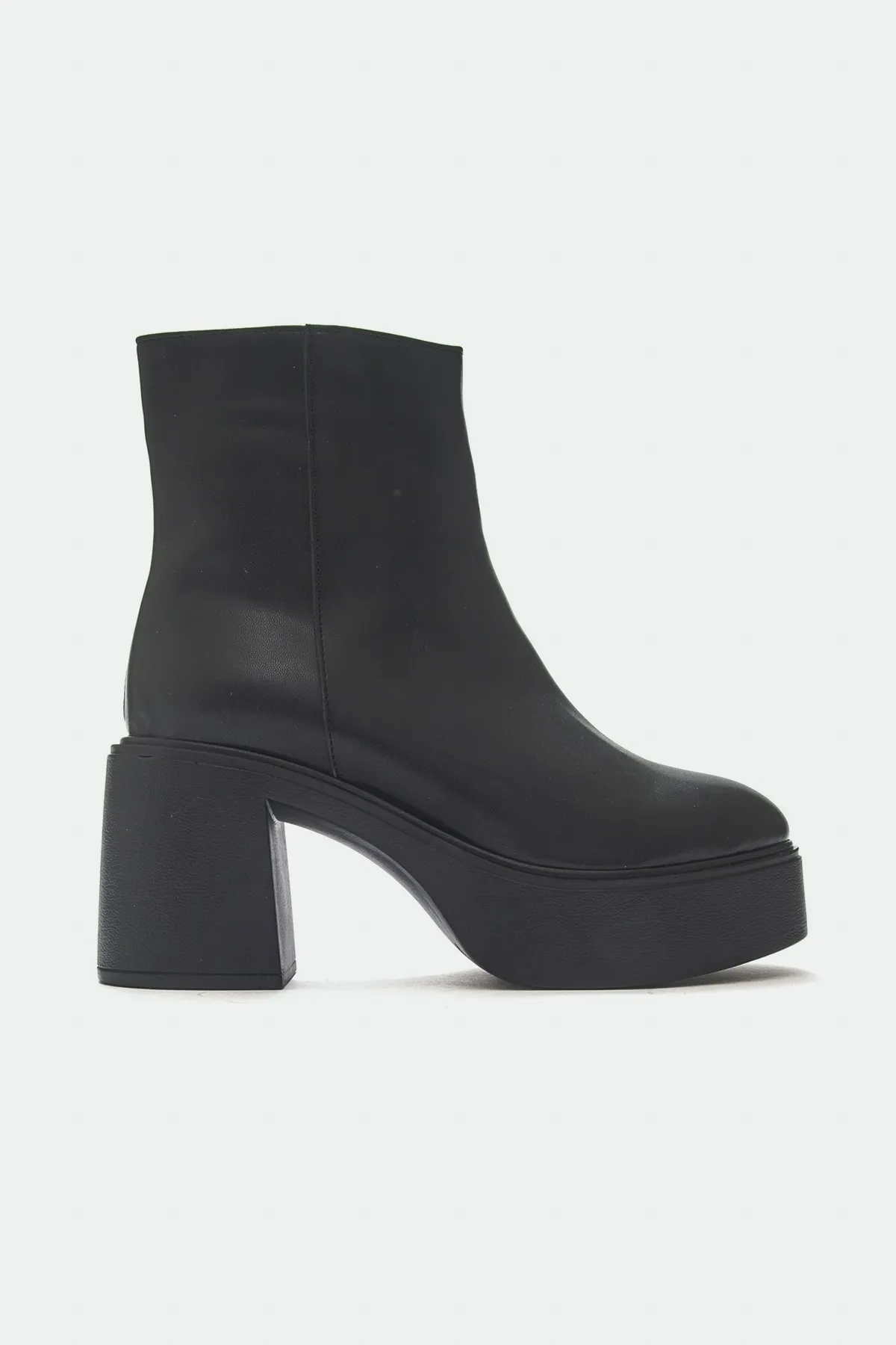LuviShoes  West Black Skin Damenstiefel