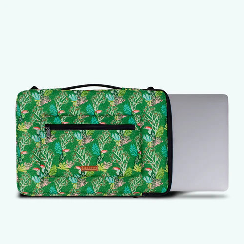 Sanhattan 13/14 inch green laptop sleeve