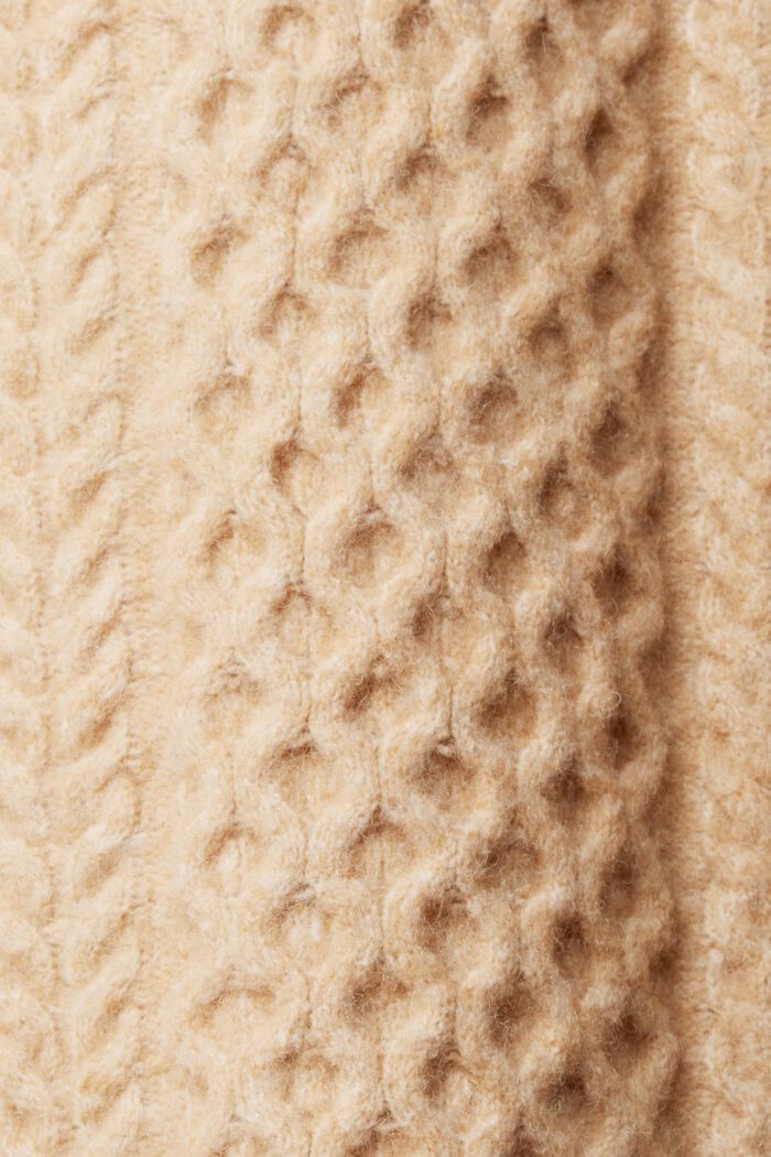 Pulli-Kleid aus Zopfstrick