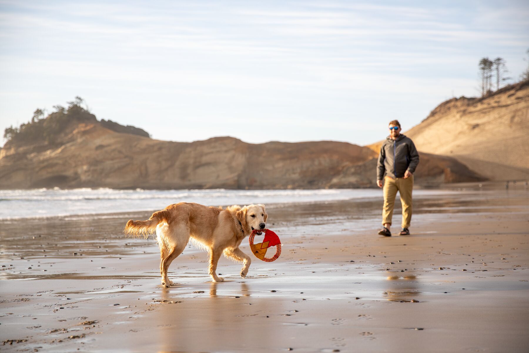 Ruffwear Frisbees & Wurfspielzeug Ruffwear Pacific Ring™ Spielzeug rot