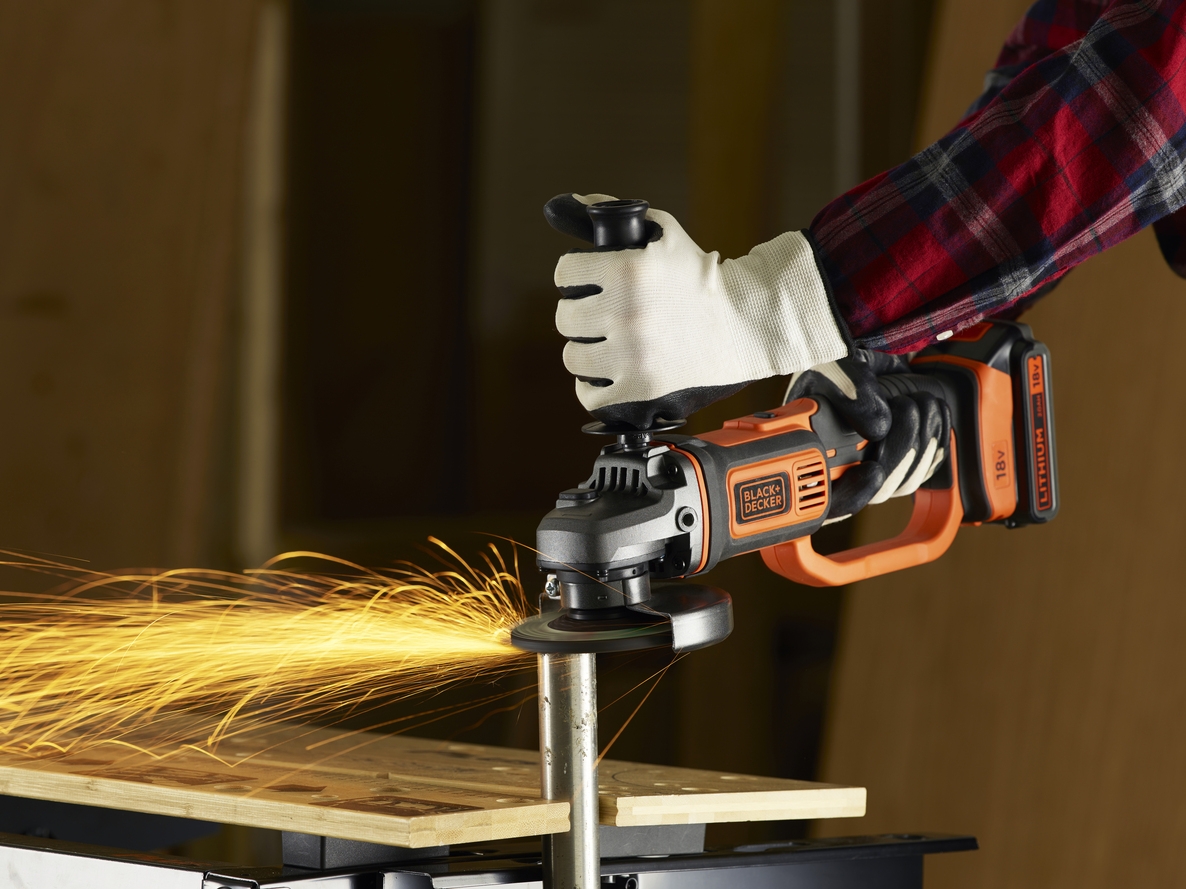 Polizor unghiular fără fir Black & Decker BCG720N-XJ 18 V fără baterii și încărcător