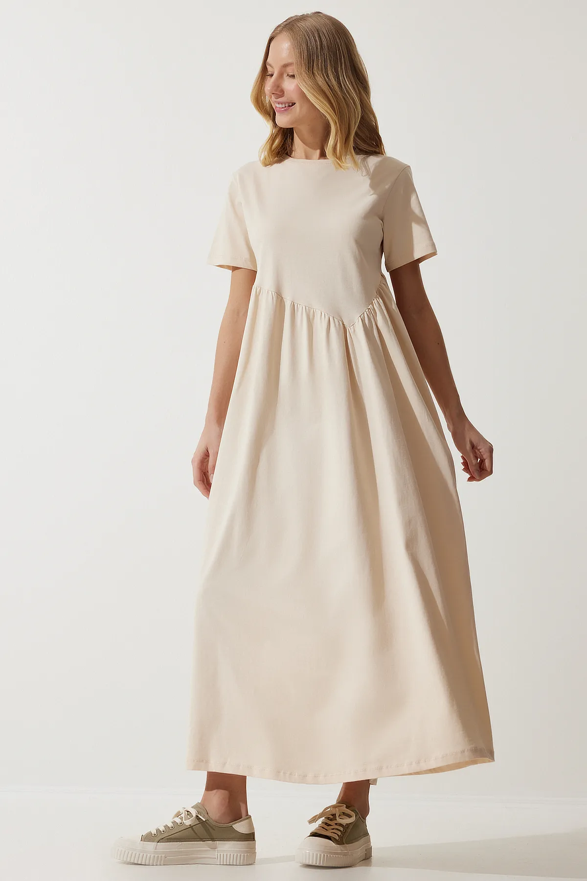 Happiness İstanbul  Damen-Vanilla-gerafftes langes Strickkleid MC00272