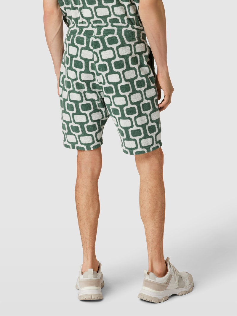 Shorts aus Frottee in olivgrün