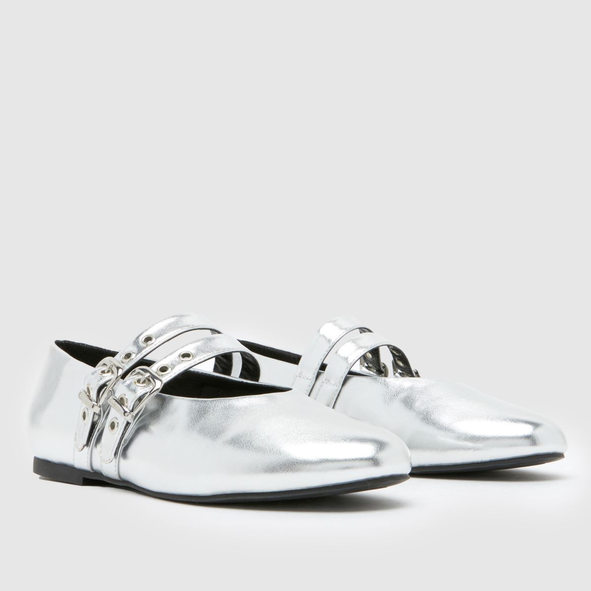 Schuh – Livy – Silverfärgade ballerinaskor med platta tå