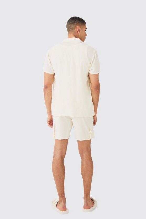 Kurzärmliges Hemd mit Cargo-Taschen & Badehose