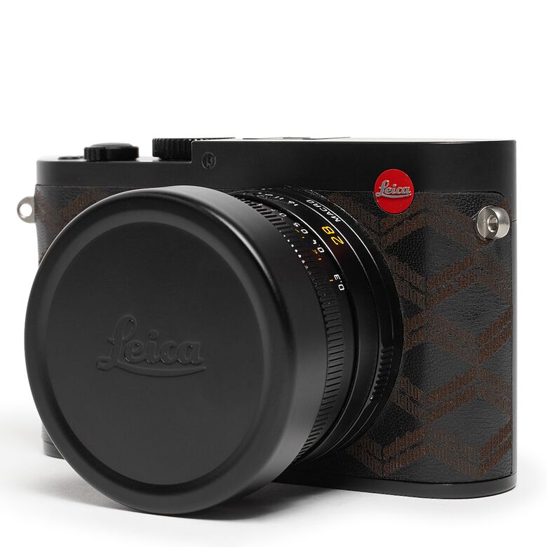 solebox solebox x Leica Q | nur per E-Mail Anfrage black