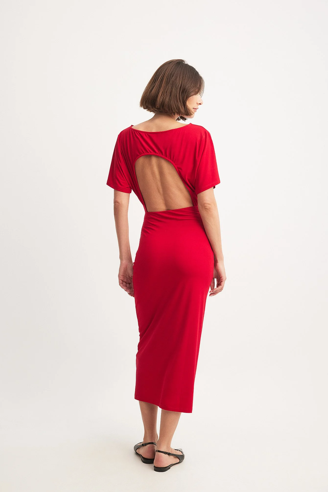 Kleid mit offener Rückenpartie