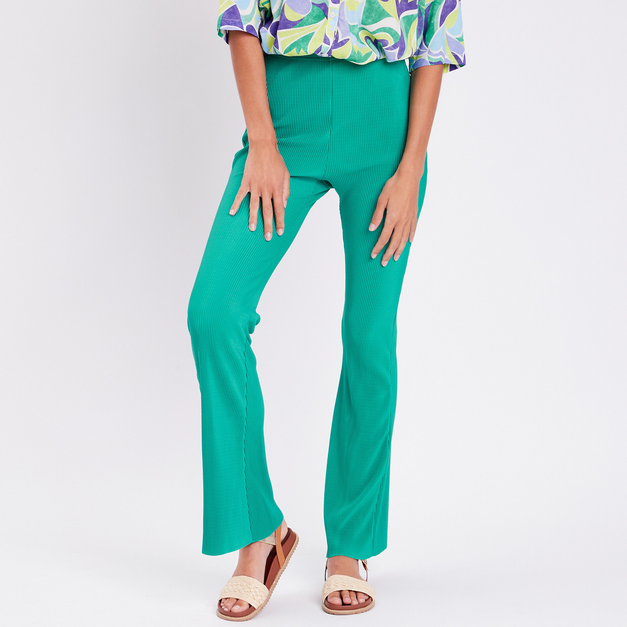 Pantalon flare plissé vert femme | Cache Cache