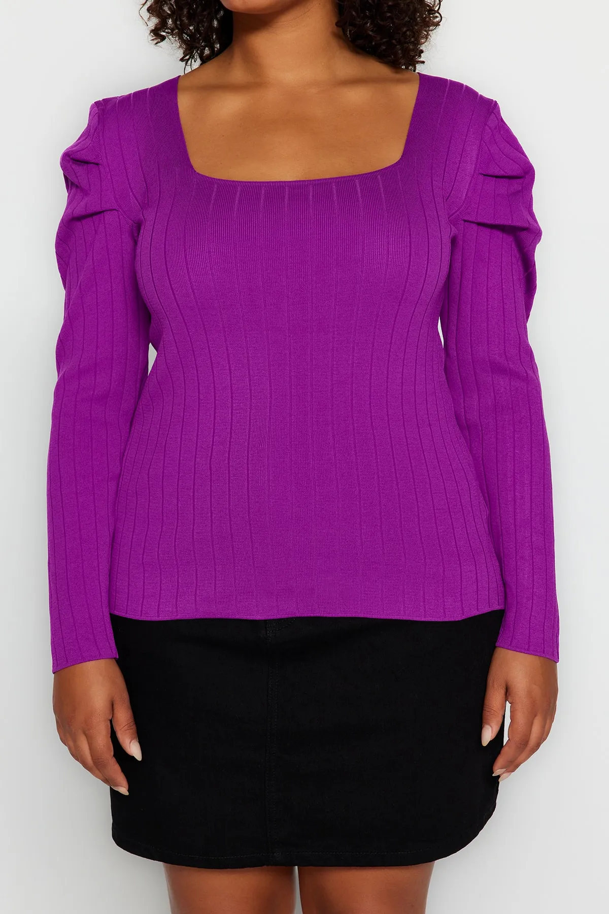 Trendyol Curve  Lila Strickbluse mit Wassermelonenärmeln TBBAW23AF00018