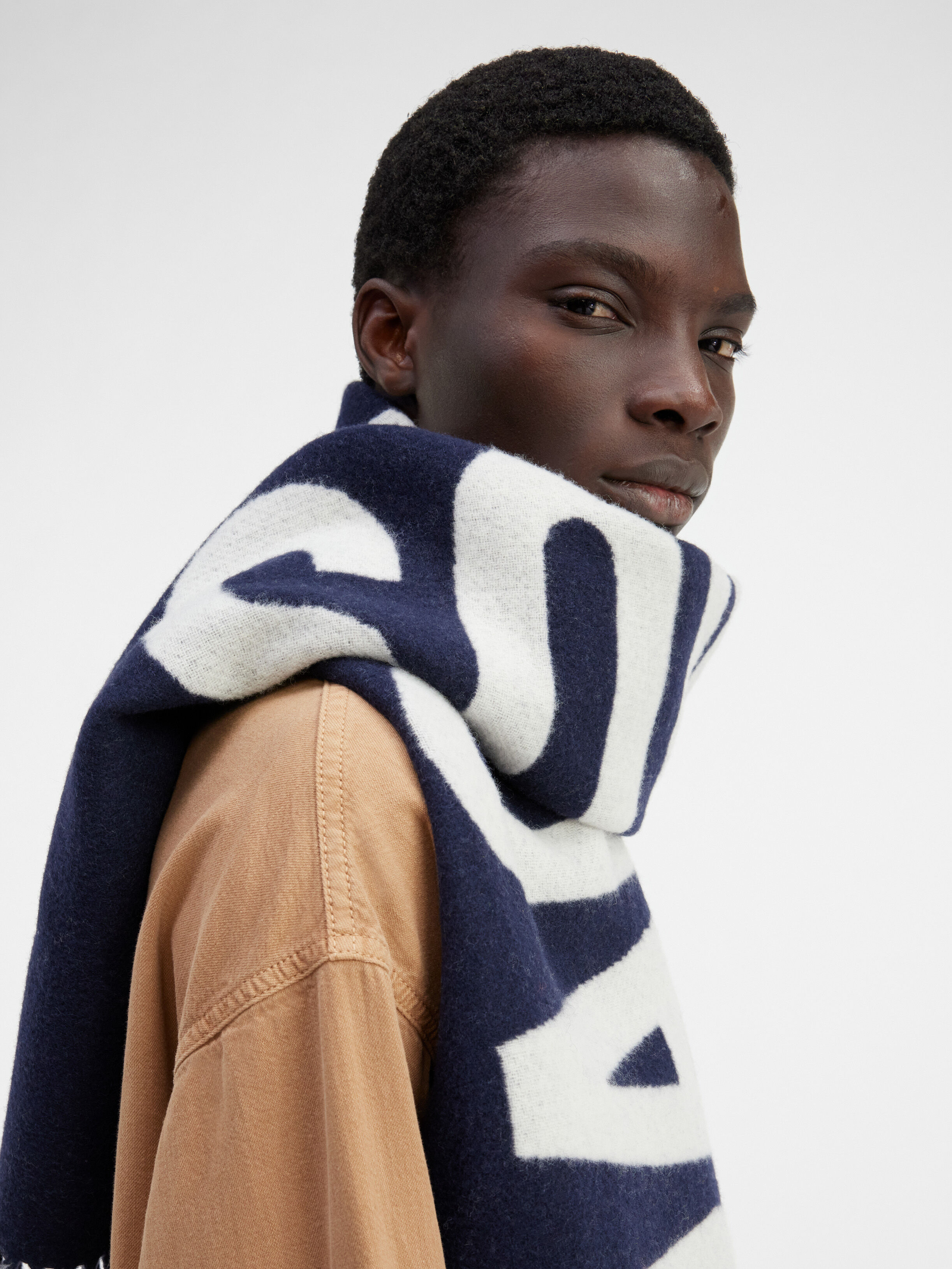 L'écharpe Jacquemus