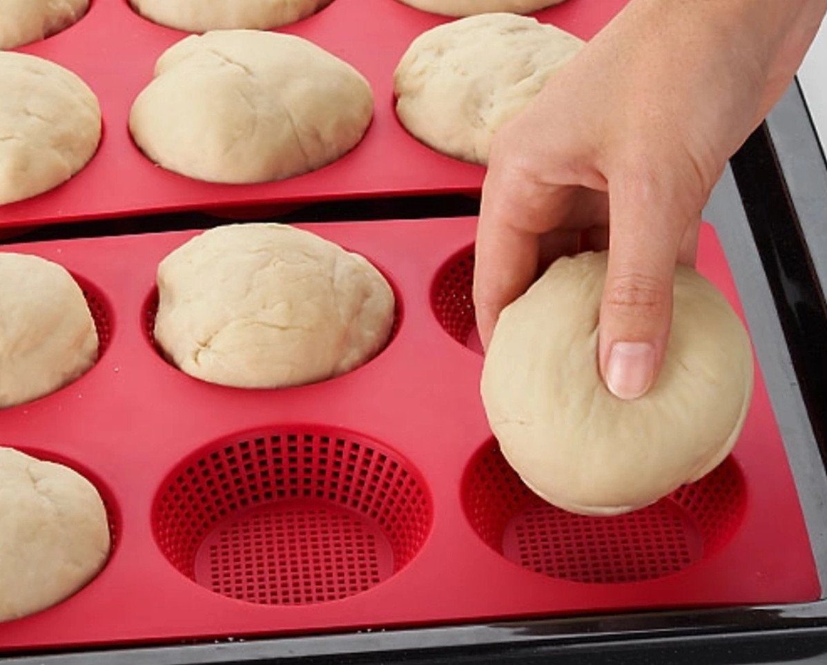 Betty Bossi Brotbackform Brötli rund 2er Set Silikon rot, (2-tlg), antihaftbeschichtet