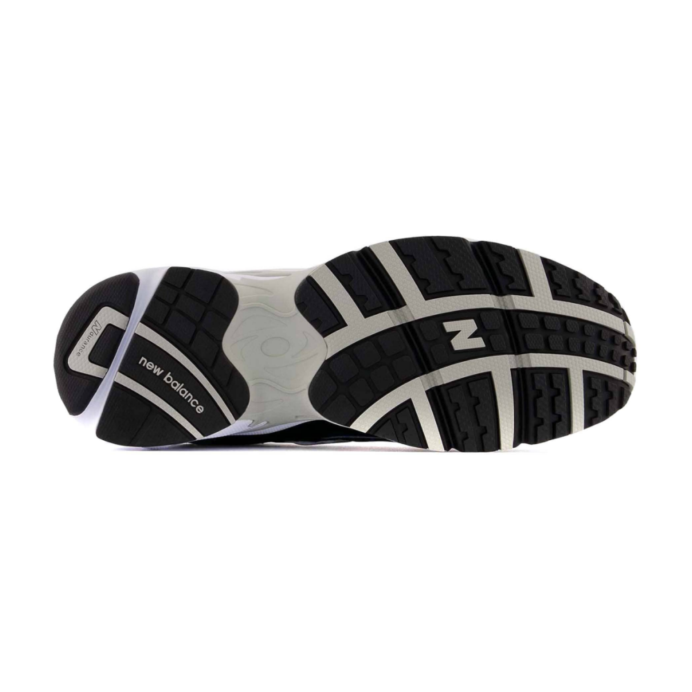 New Balance 725 ML725R / schwarz