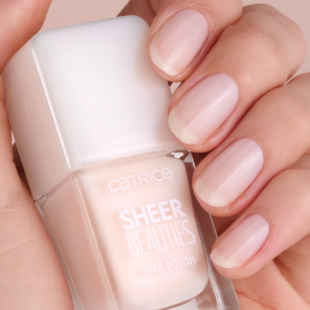 catrice Sheer Beauties Nail Polish vernis à ongles 010 Milky Not Guilty Vernis à Ongles