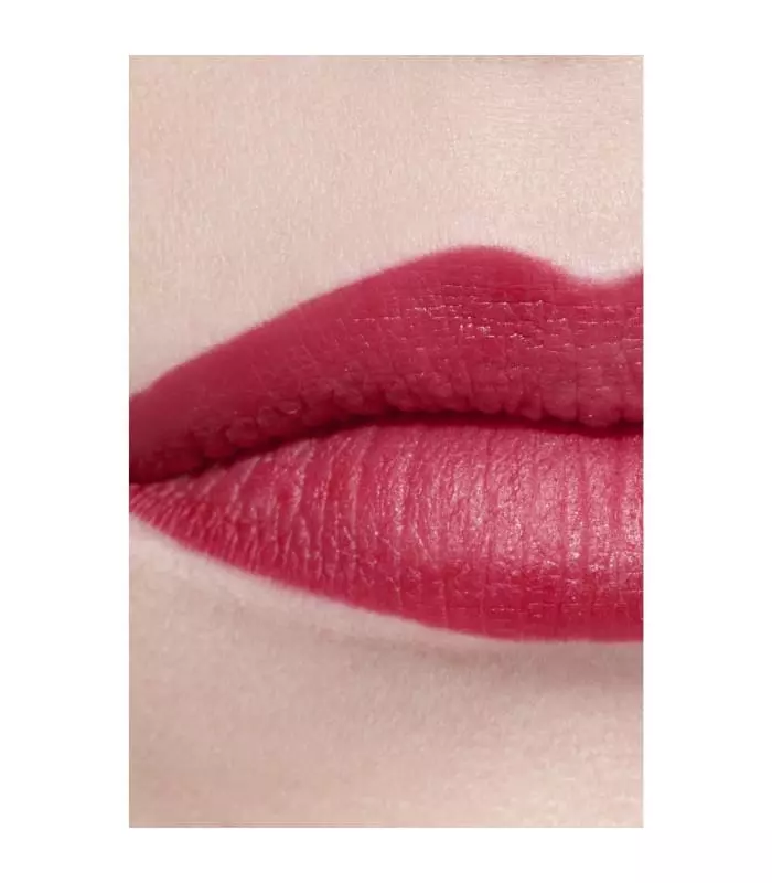 ROUGE ALLURE VELVET Le Rouge Velours Lumineux
