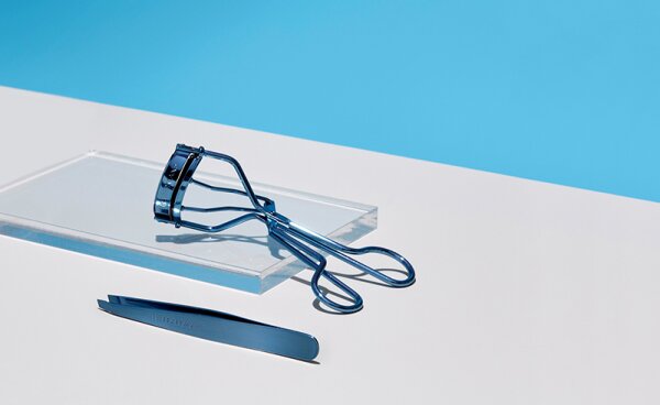 Tweezerman Classic Lash Curler - Wimpernzange, Bell Bottom Blue Wimpernzange