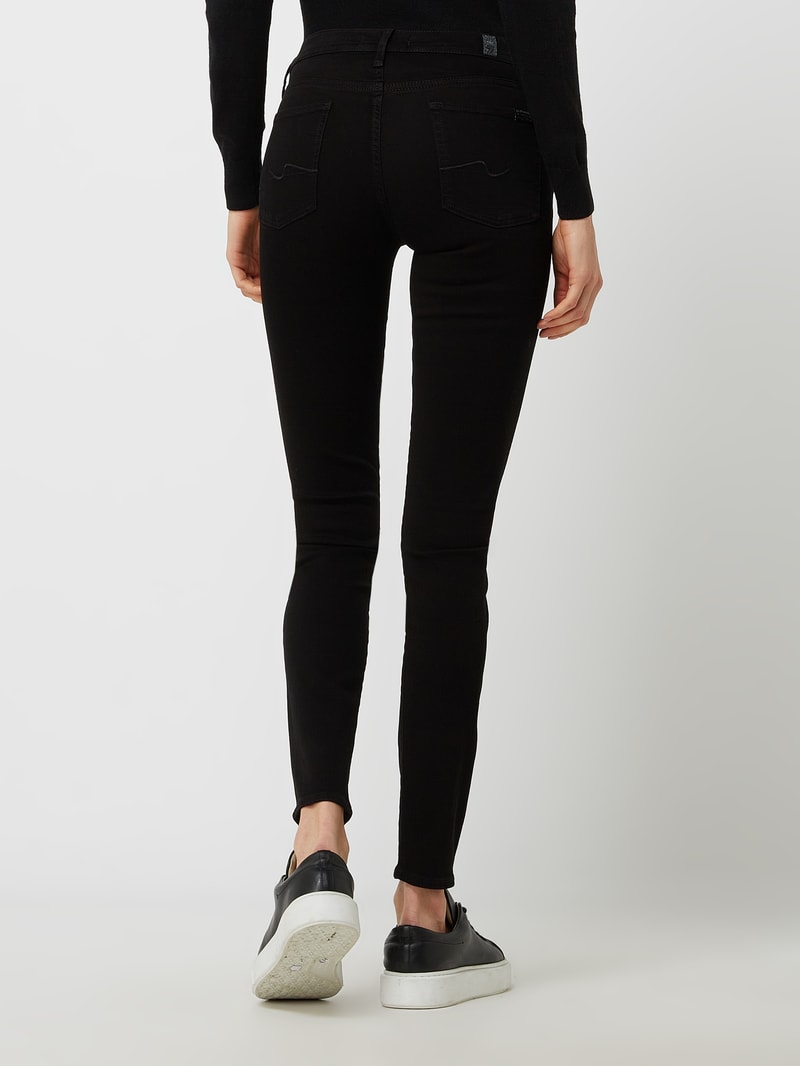 Super Skinny Fit Jeans mit Stretch-Anteil in schwarz