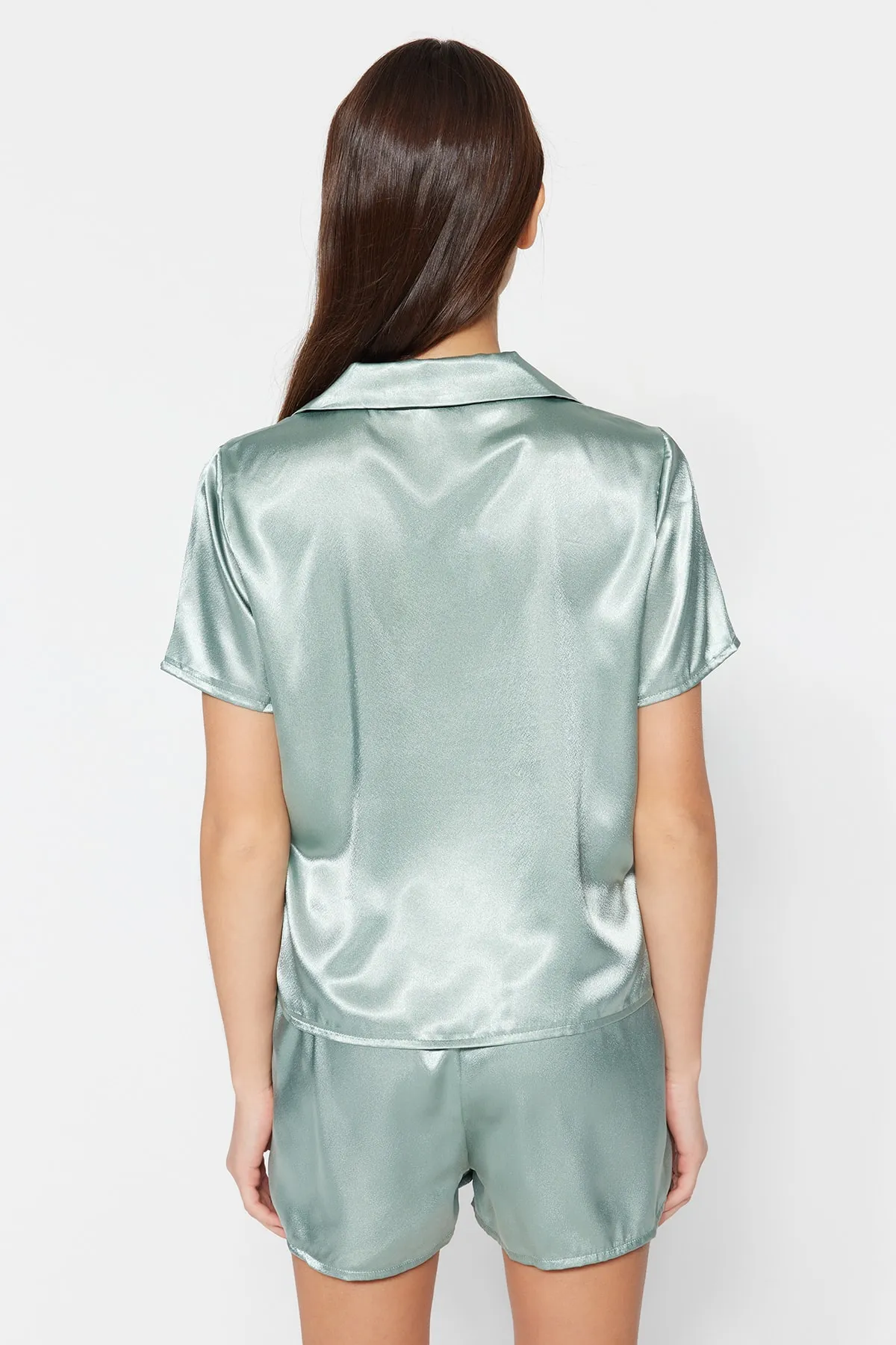 Trendyol Collection  Mintfarben besticktes Satin-Hemd-Shorts-Pyjama-Set aus Webstoff THMSS22PT0395