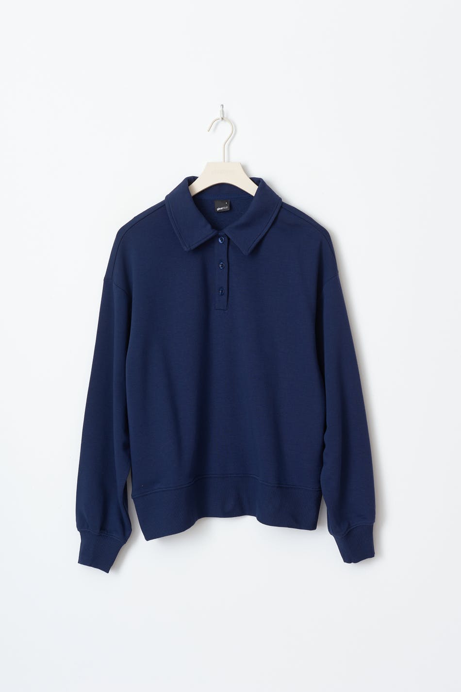 Collar sweater