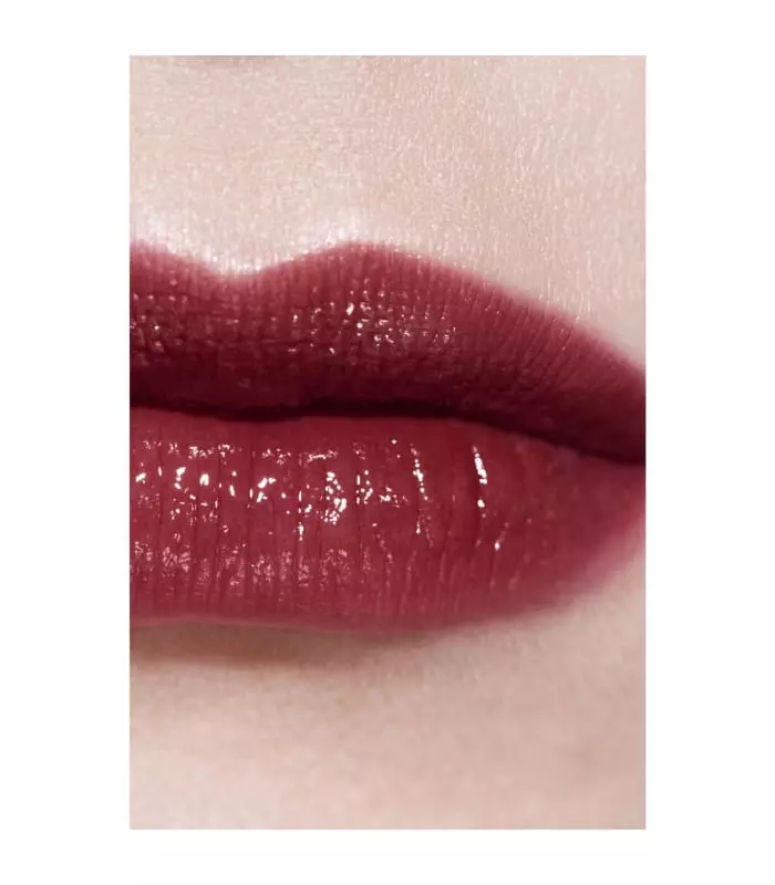 ROUGE COCO FLASH La Couleur, la Brillance, l'Intensité en un Éclair