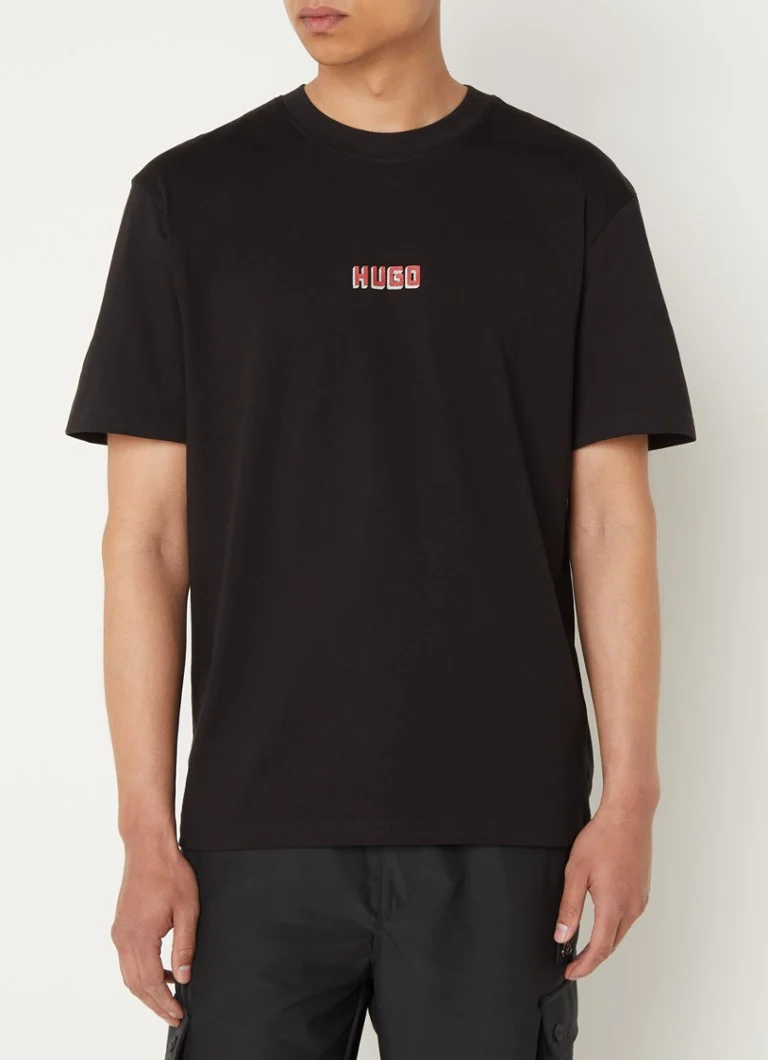 Koszulka HUGO BOSS Diqitee z logo i nadrukiem na plecach.