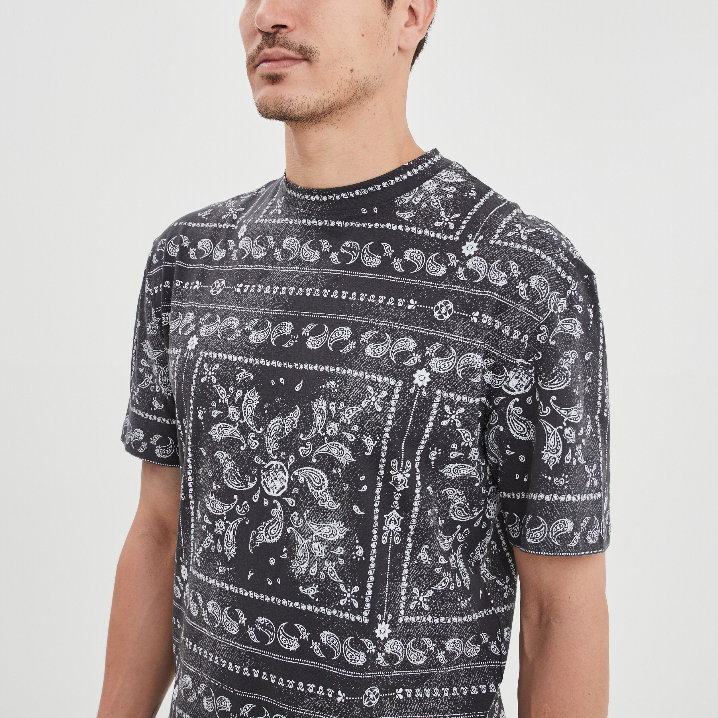 T-shirt oversize manches courtes Liberto noir homme | La Halle