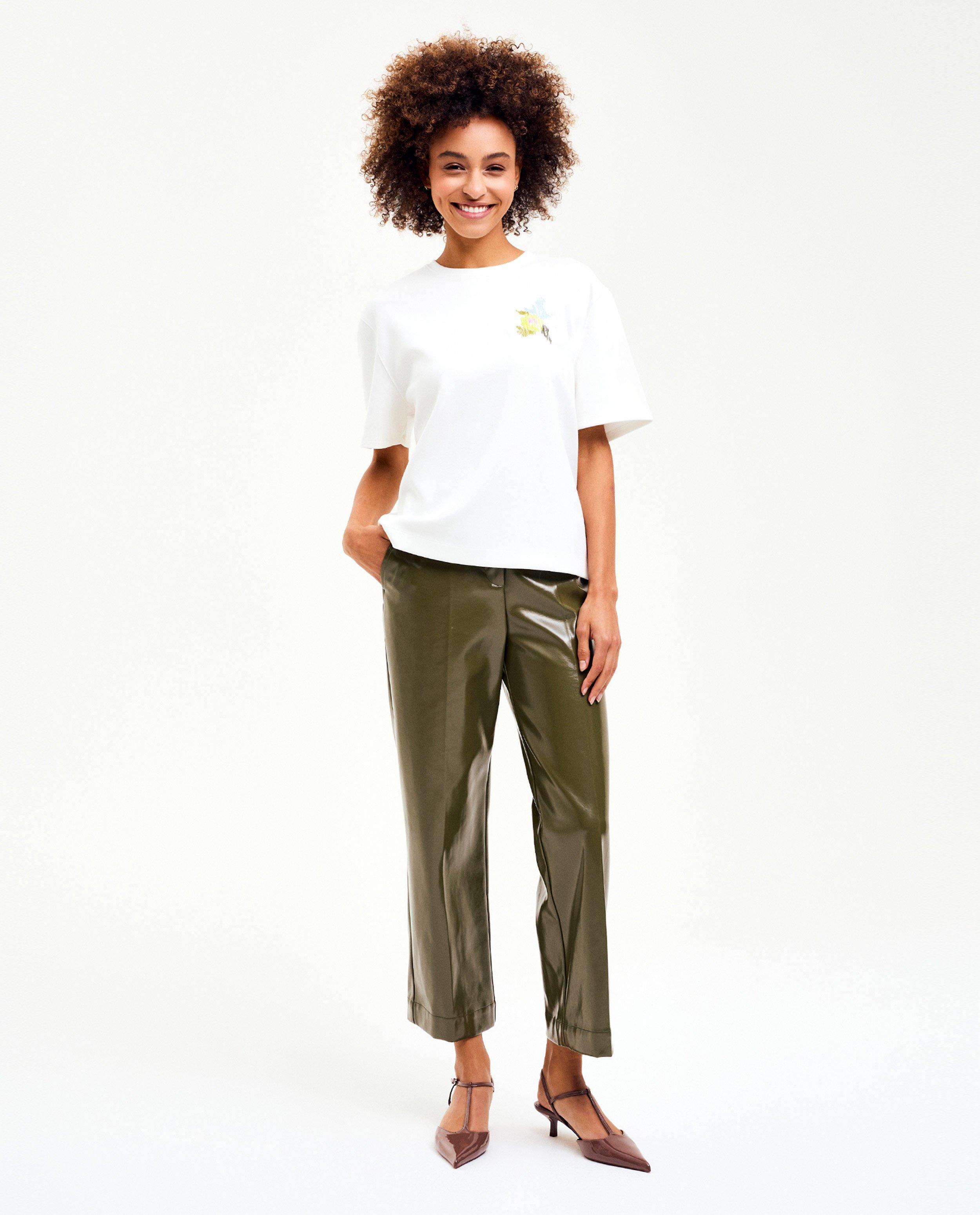 Tricou de damă CKS cu floare brodată bej deschis