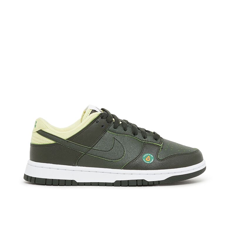 NIKE Wmns Dunk Low LX 