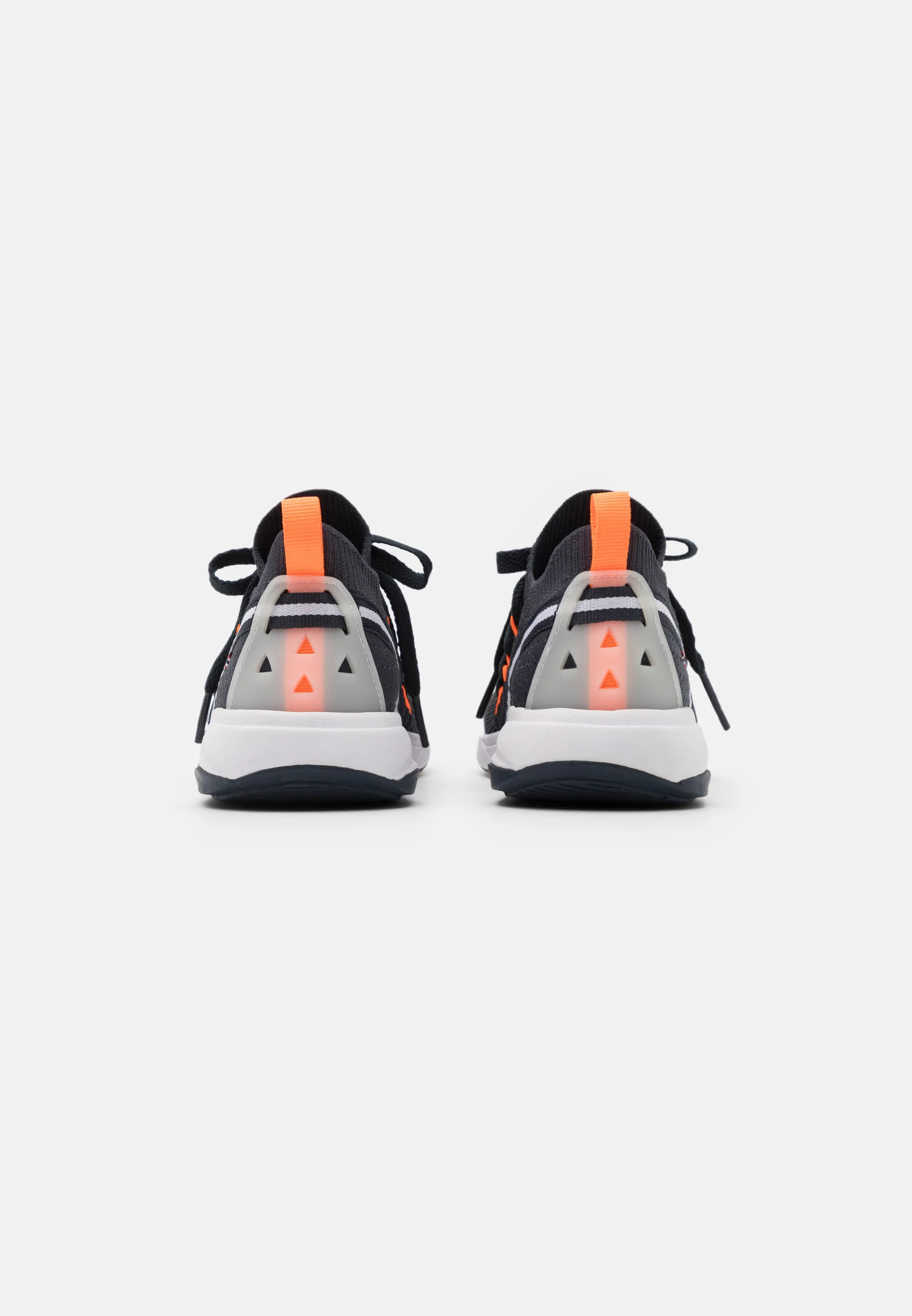 Viking ENGVIK LOW UNISEX - Zapatillas de entrenamiento