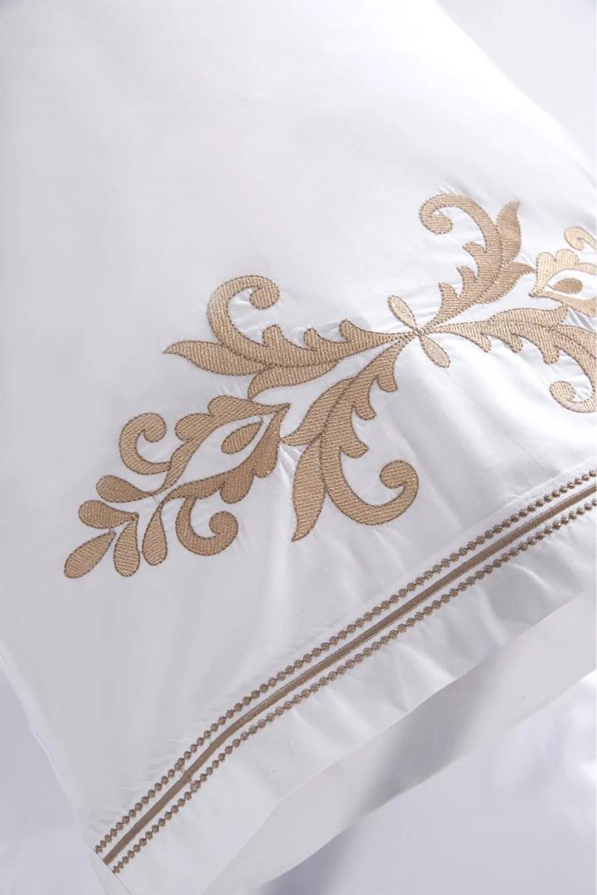 Çeyiz Diyarı  Adelina Besticktes 6-teiliges Bettbezug-Set, Creme