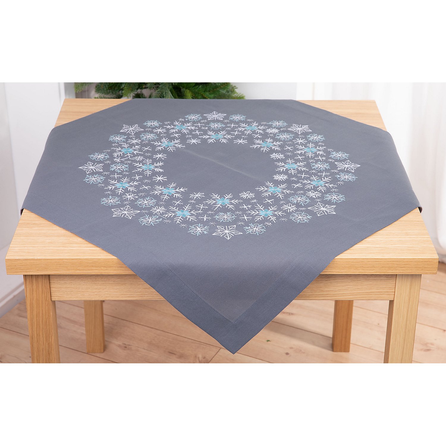 Stickmitteldecke 