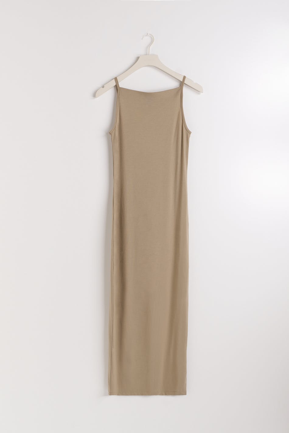 Boatneck strap dress