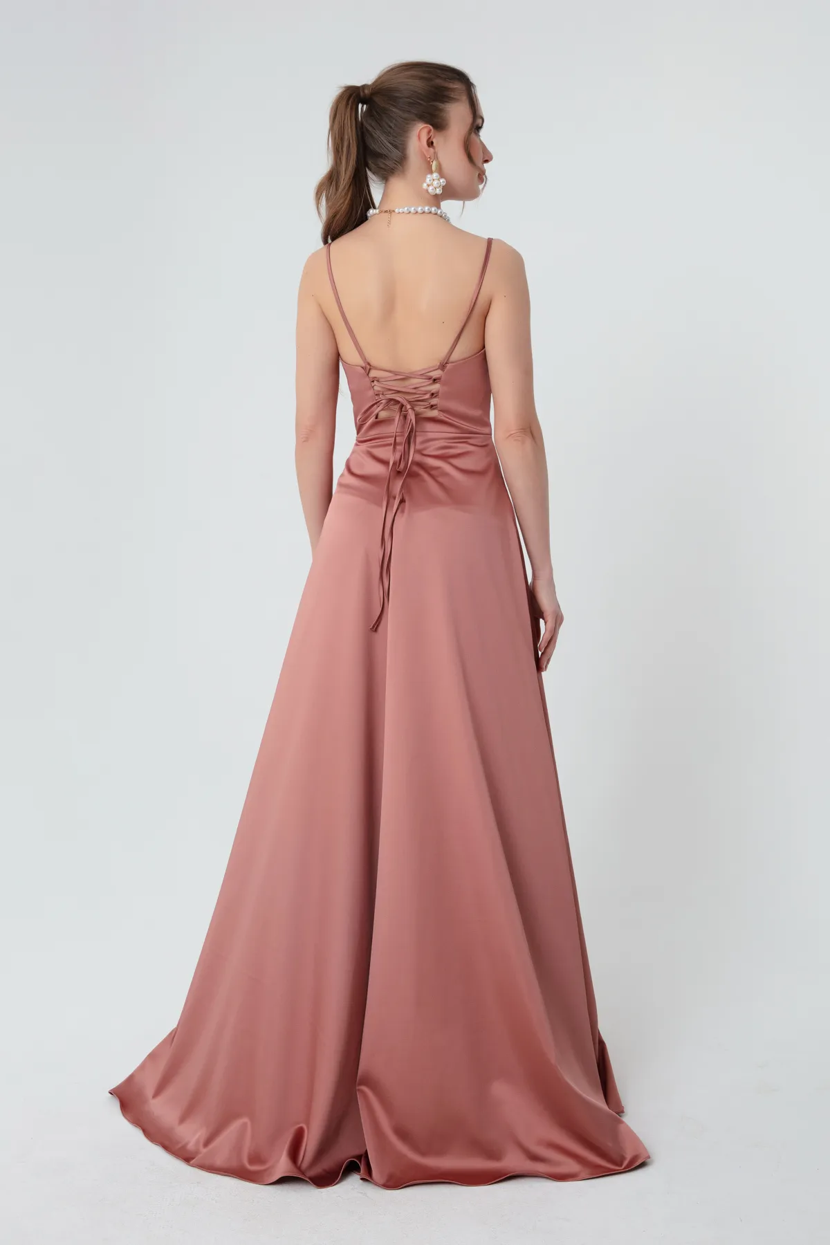 Lafaba  Lachsfarbenes Volant-Schlitz-Satin-Abendkleid und Abschlusskleid für Damen