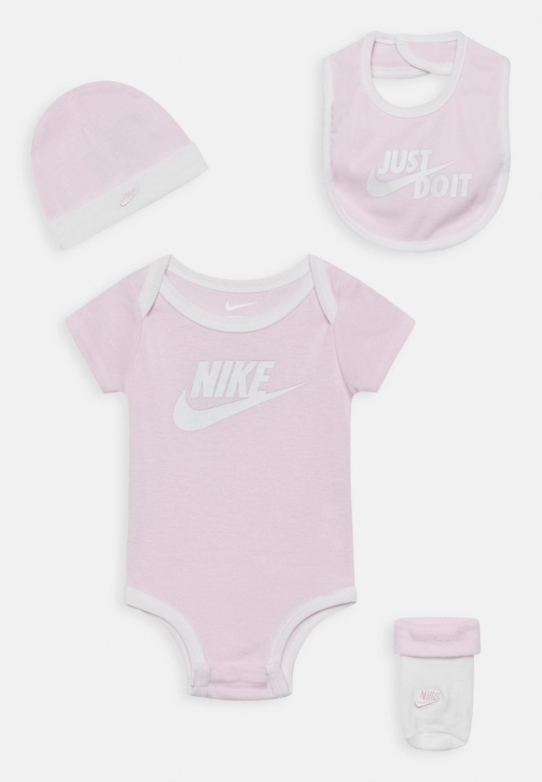 Conjunto de regalo de 8 piezas Nike Sportswear - Body