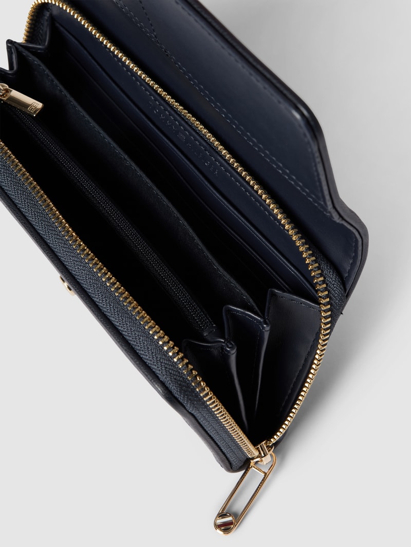 Portemonnaie mit Label-Detail Modell 'CITY SUMMER' in marineblau