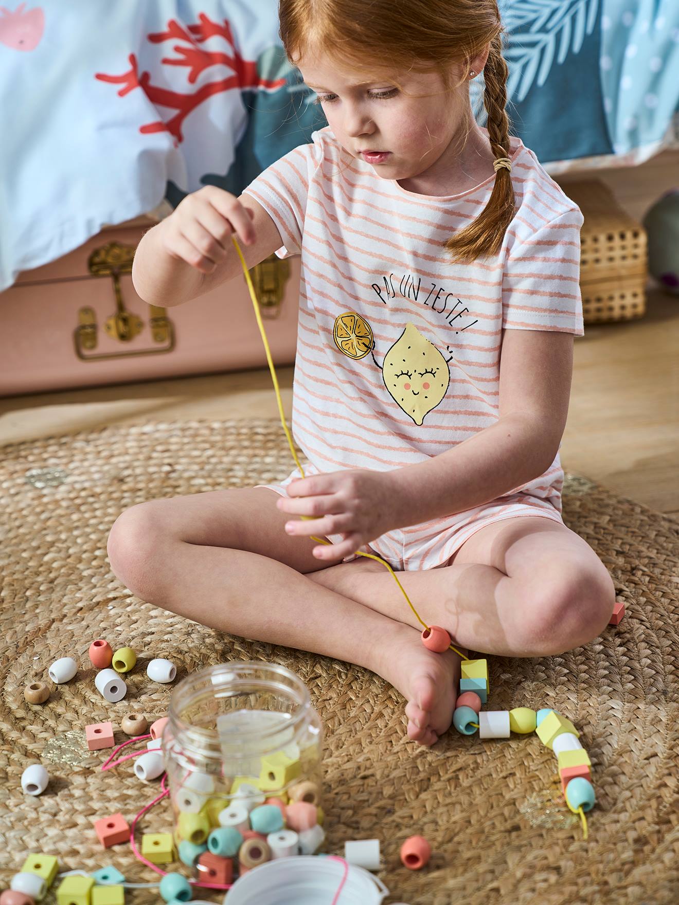 Vertbaudet Kinder Fädel-Set, 85 Perlen aus Holz FSC - mehrfarbig