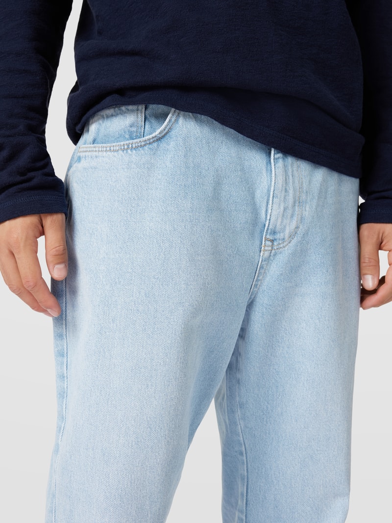Baggy Fit Jeans mit Brand-Detail in hellblau