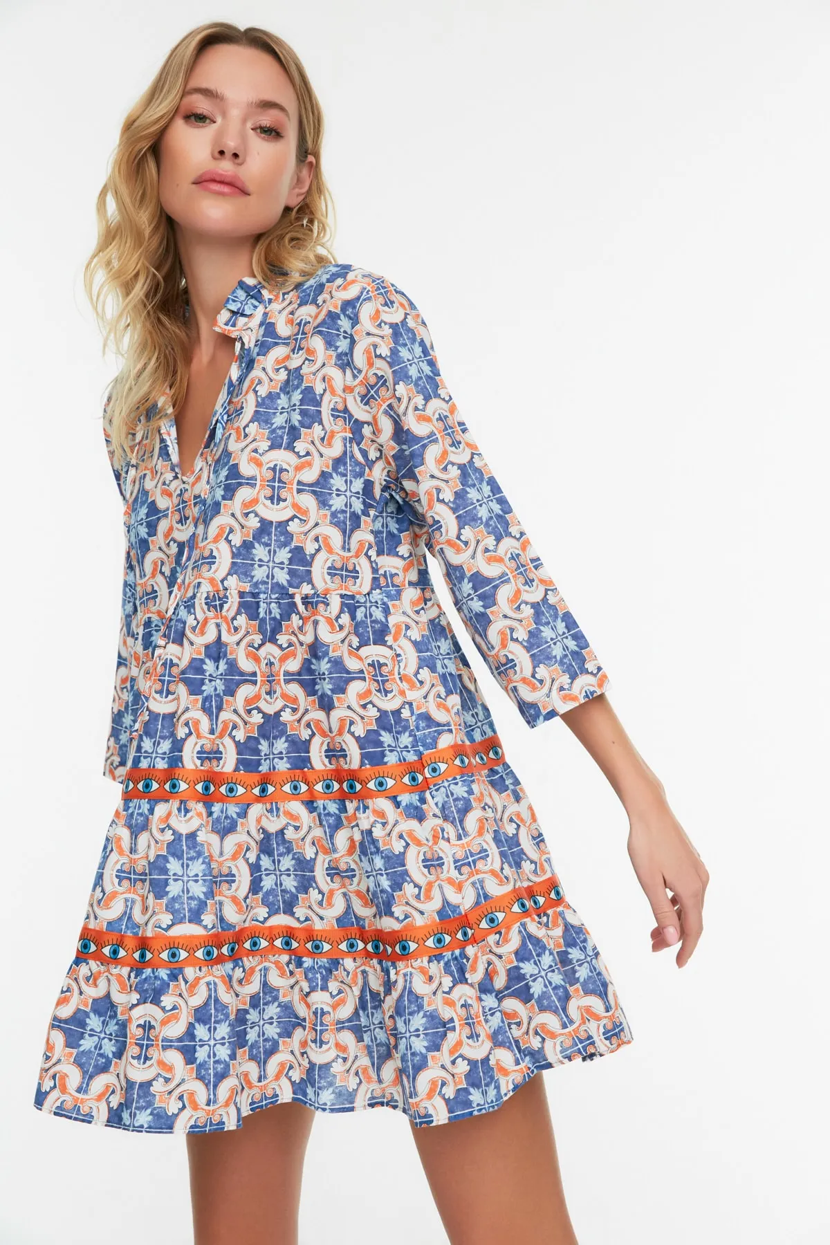 Trendyol Collection  Ethnisch gemustertes Mini-Strandkleid aus 100 % gewebter Baumwolle TBESS22EL0765