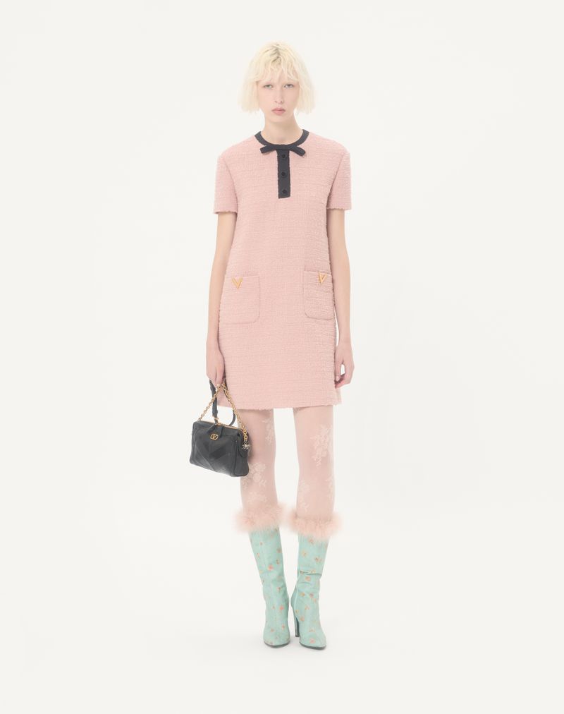 Vestido curto de lã encaracolada