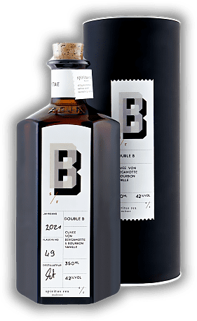 Spiritus Rex Double B Bergamotte & Bourbon Vanille 0,35 Liter Spiritus Rex Double B Bergamotte & Bourbon Vanille 0,35 Liter Cuvée von Bergamotte und Bourbon Vanille - eine streng limitierte Edition. Jahrgang 2021 - 0,35	 Liter - Vol 42%