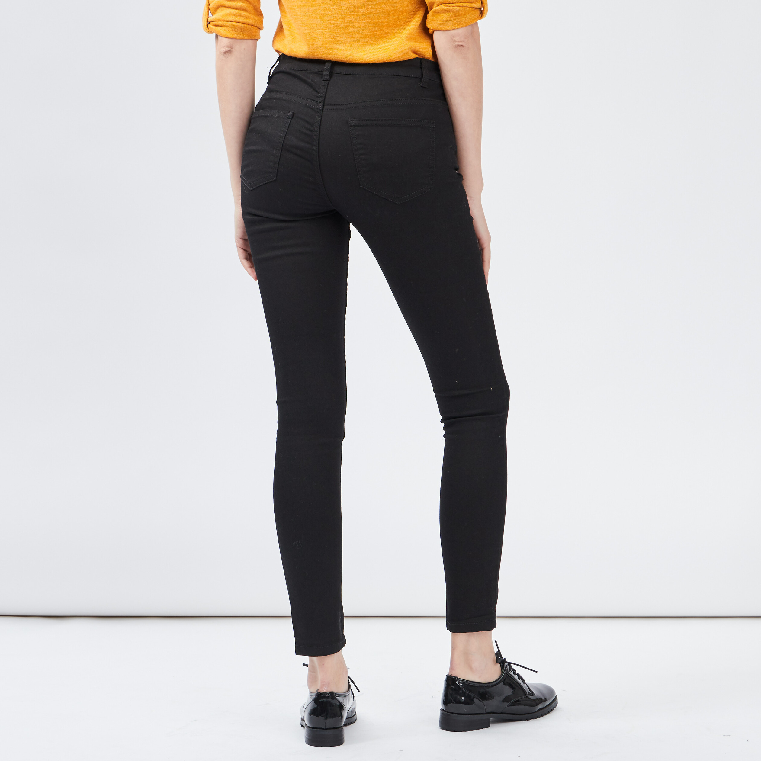 Pantalon slim taille basse noir femme | La Halle
