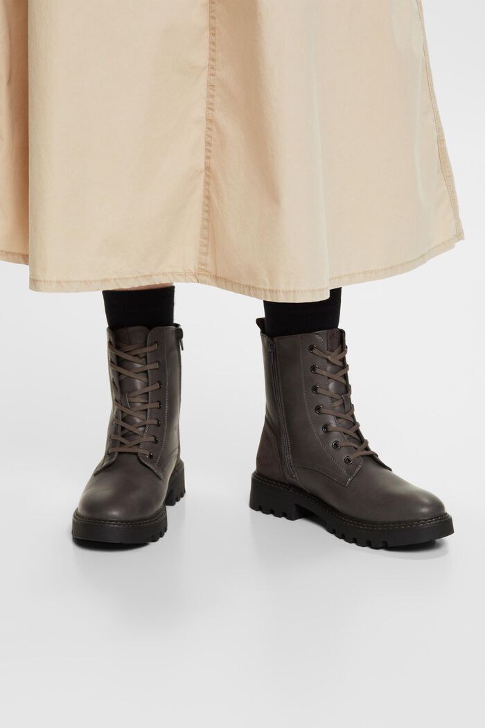 Schnürboots aus veganem Leder