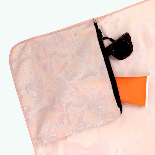 Pirae - Pink rectangular microfiber towel