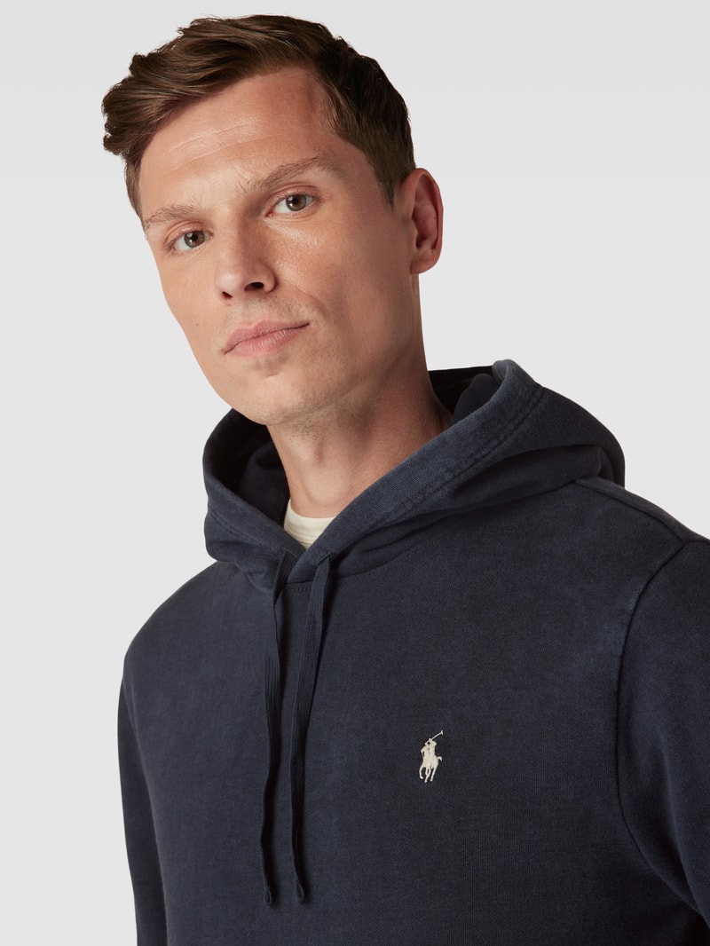Hoodie mit Label-Stitching in schwarz