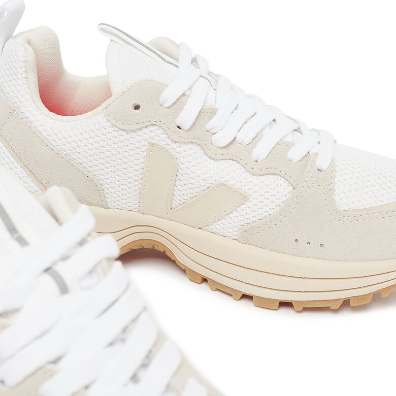 Veja Wmns Venturi white pierre natural