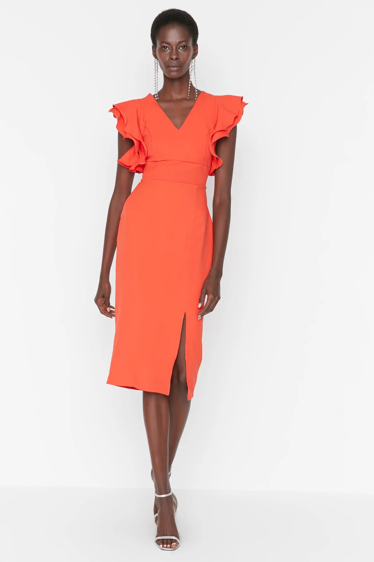 Trendyol Collection  Mit Granatapfelblüten gefüttertes, gewebtes, elegantes Abendkleid TPRSS20EL2661