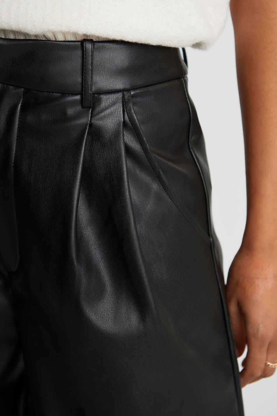 Henny PU shorts