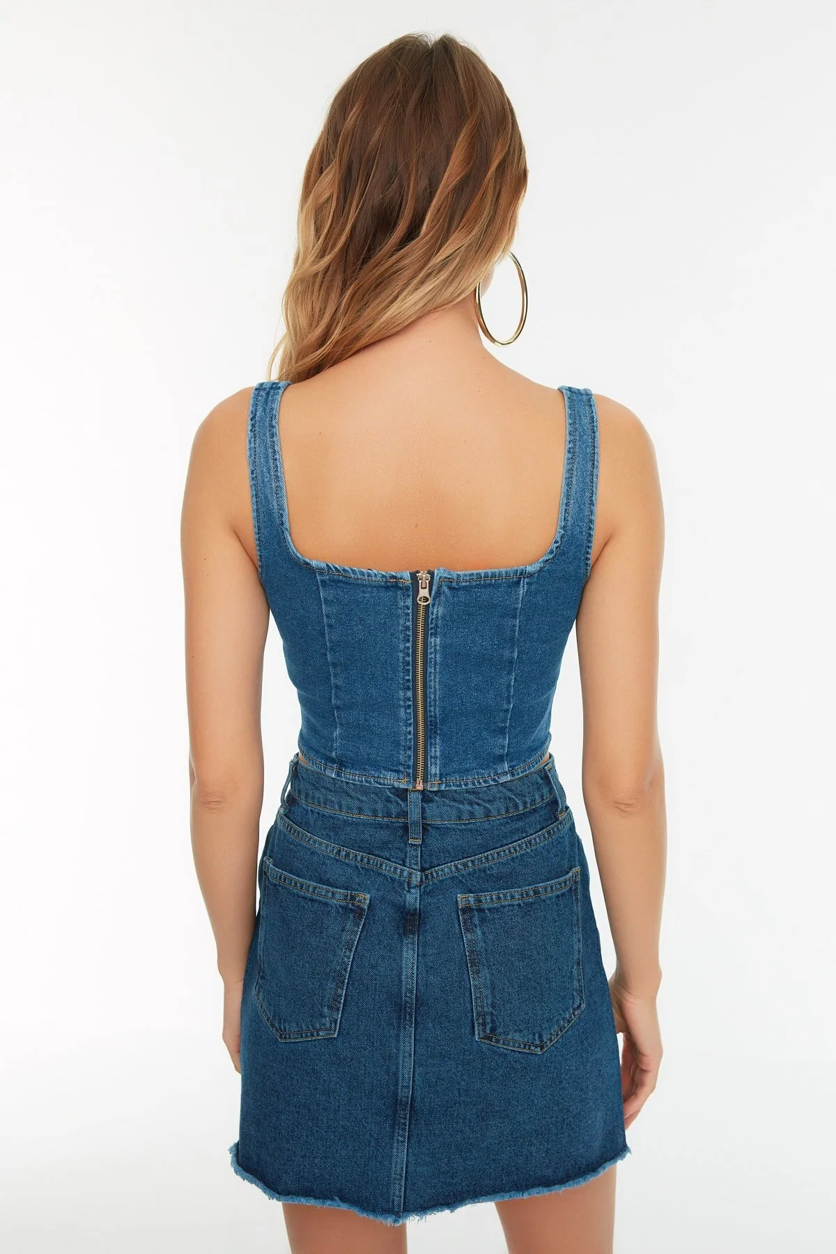 Trendyol Collection  Blaue Denim-Bluse mit Nähten und detaillierten Riemchen TWOSS22BZ1402