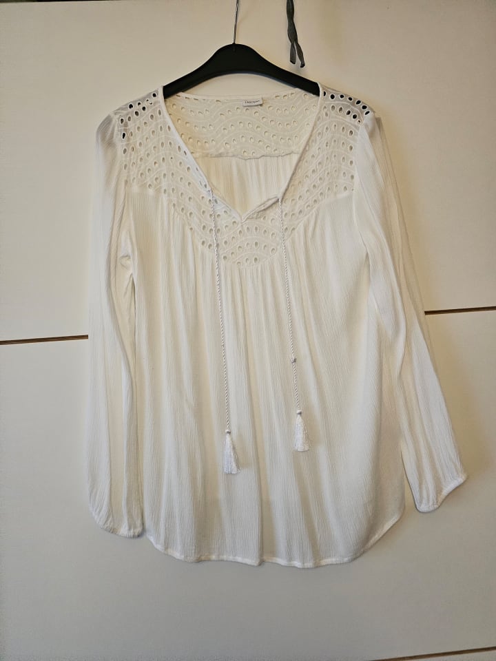 LASCANA Crepebluse in weiß günstig kaufen 44