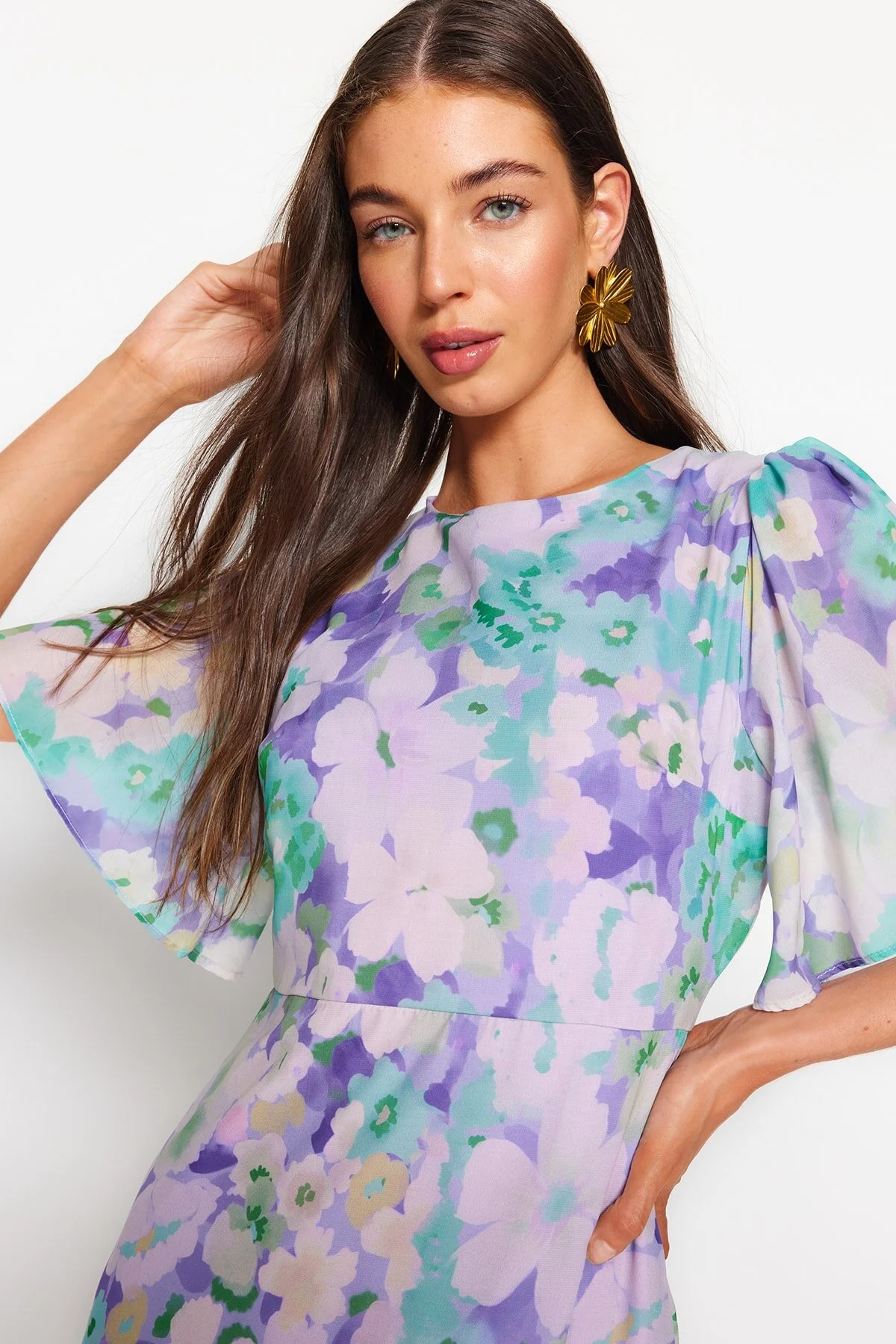 Trendyol Collection  Mehrfarbiges A-Linien-Basic-Midi-Webkleid aus Chiffon TWOSS20EL0908