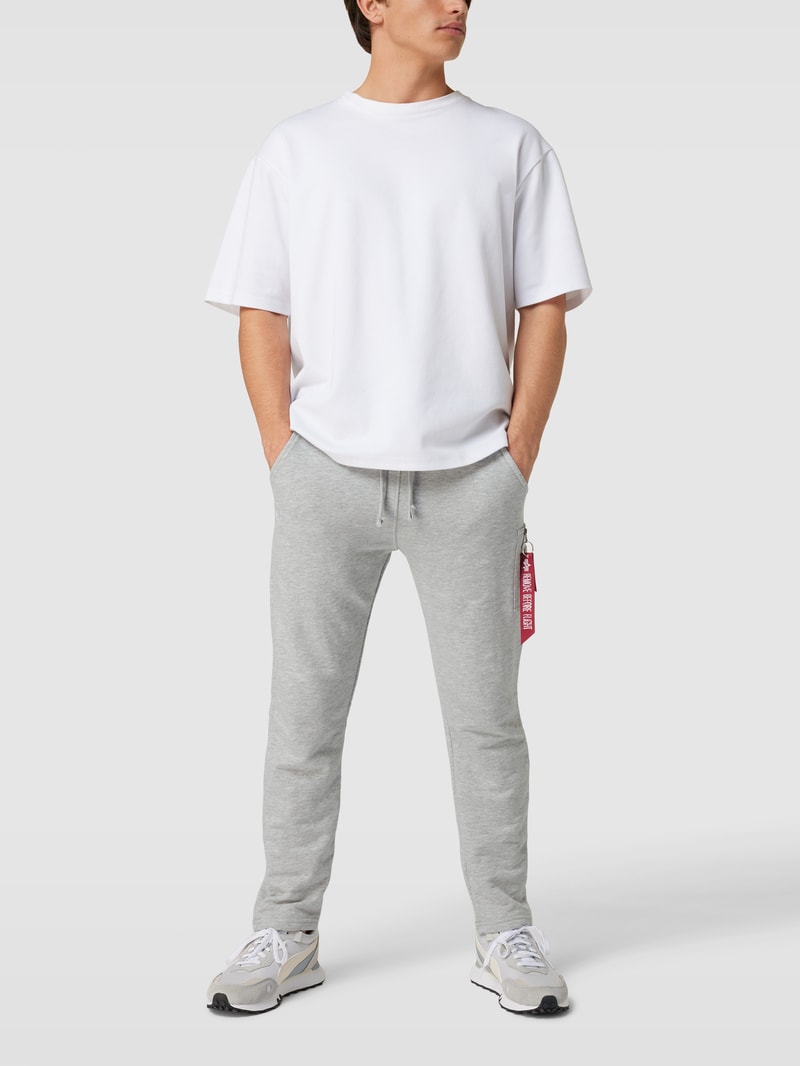 Sweatpants mit Label-Applikation Modell 'X-FIT' in hellgrau meliert
